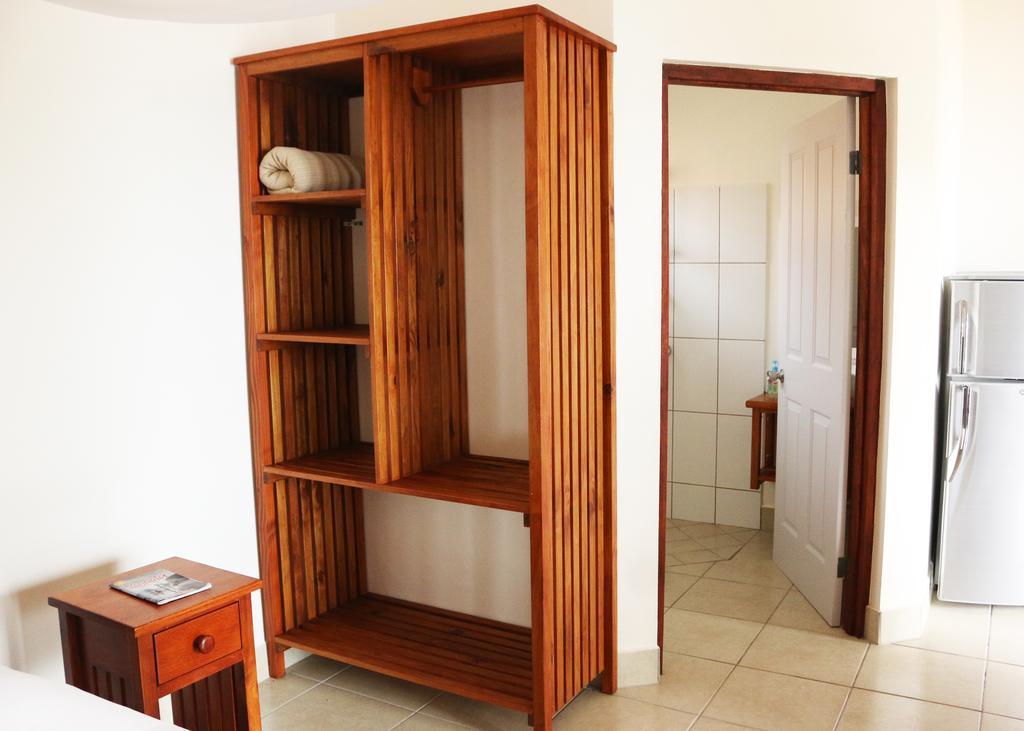 לוגנוויל Santo Seaside Villas מראה חיצוני תמונה